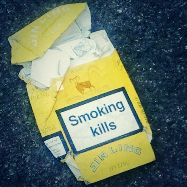 Il fumo uccide, l'inciviltà che aiuta a prevenire
