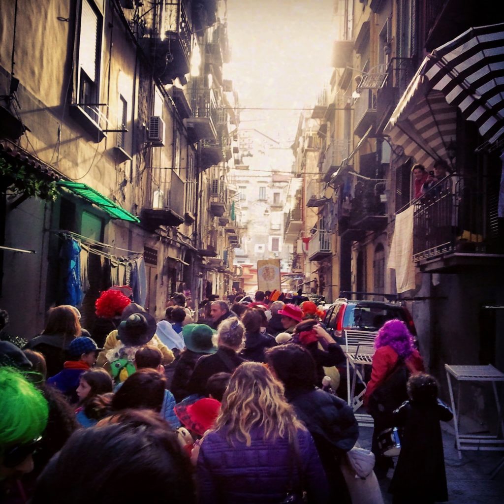 Napoli, Carnevale tra i vicoli