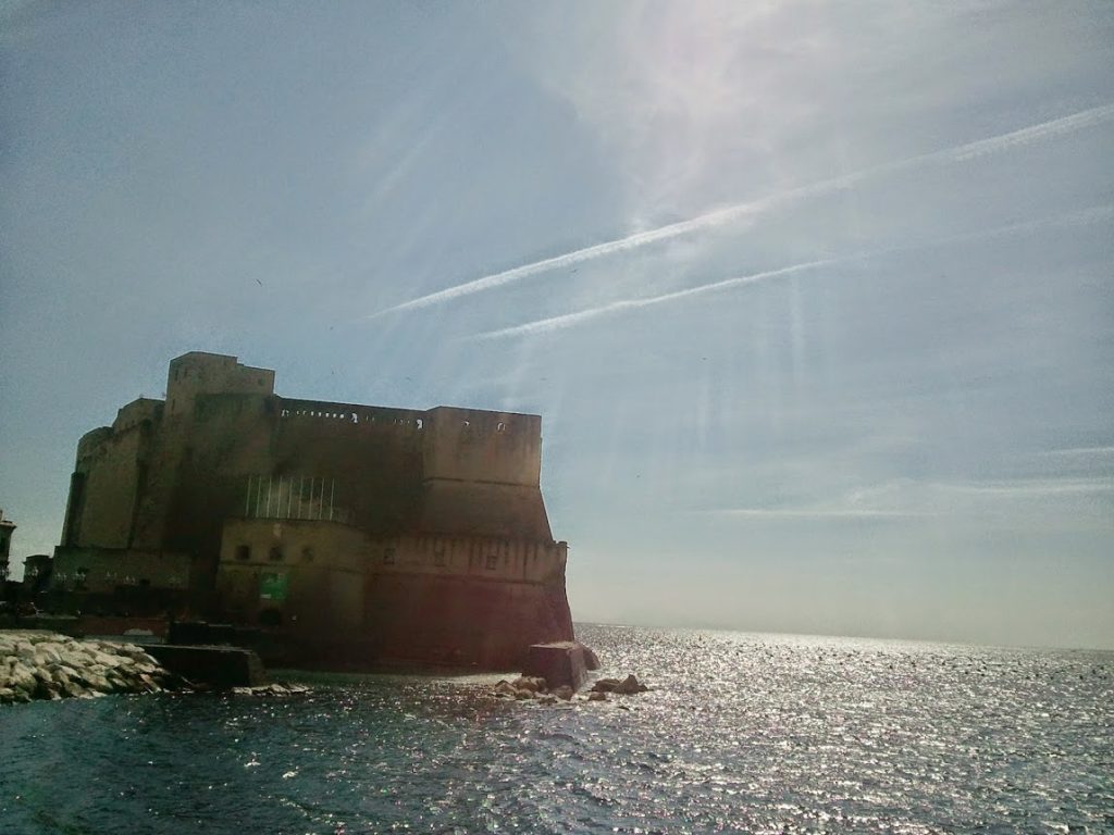 Castel dell'Ovo, la star del lungomare di Napoli
