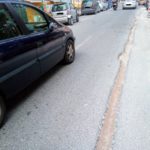 Via Orsi, se i lavori per la fibra distruggono la strada [FOTO]