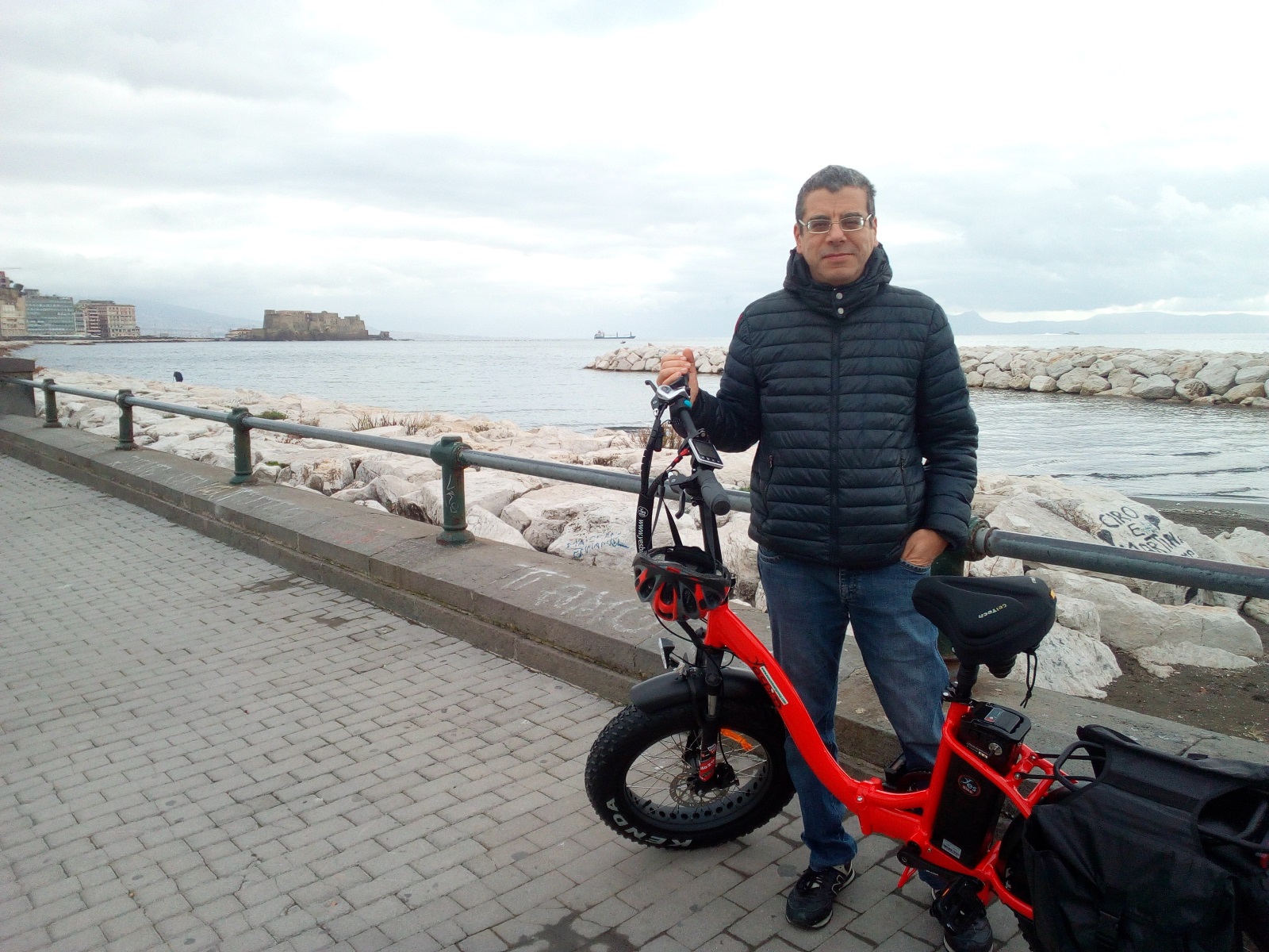 Il carro armato rosso: la mia nuova bici a pedalata assistita