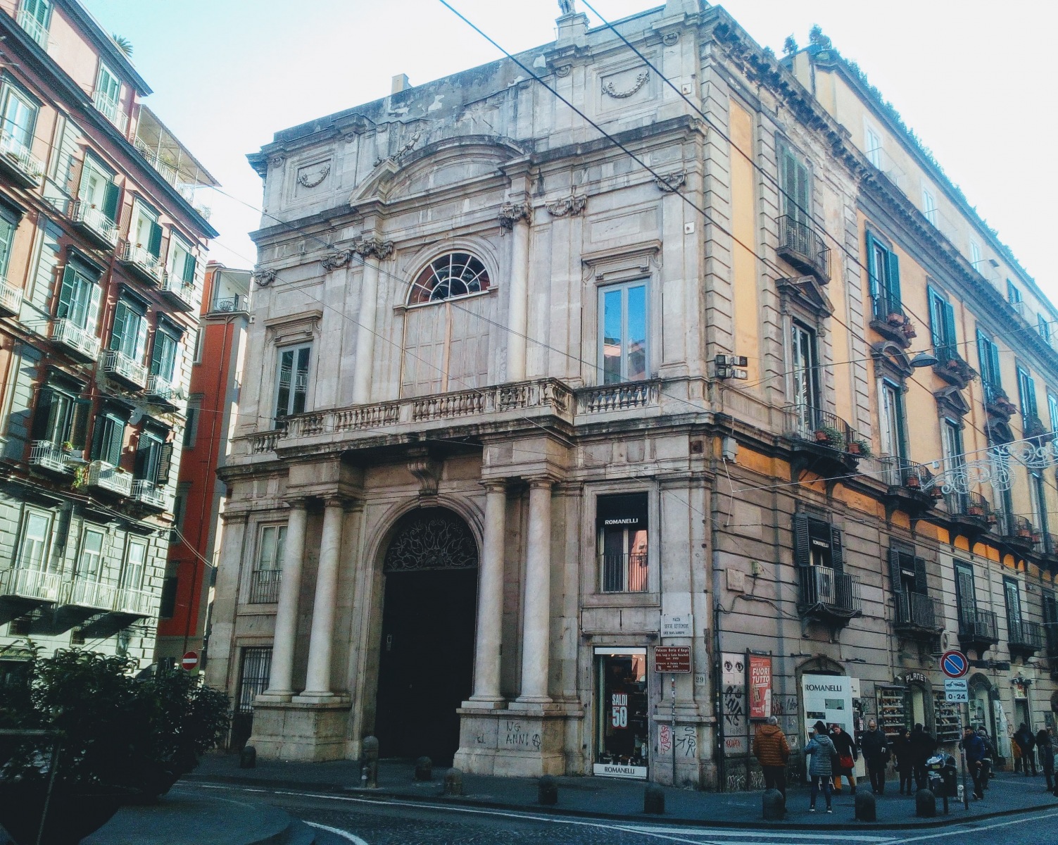 Palazzo Doria D'Angri, il balcone dove Garibaldi annunciò l'annessione all'Italia