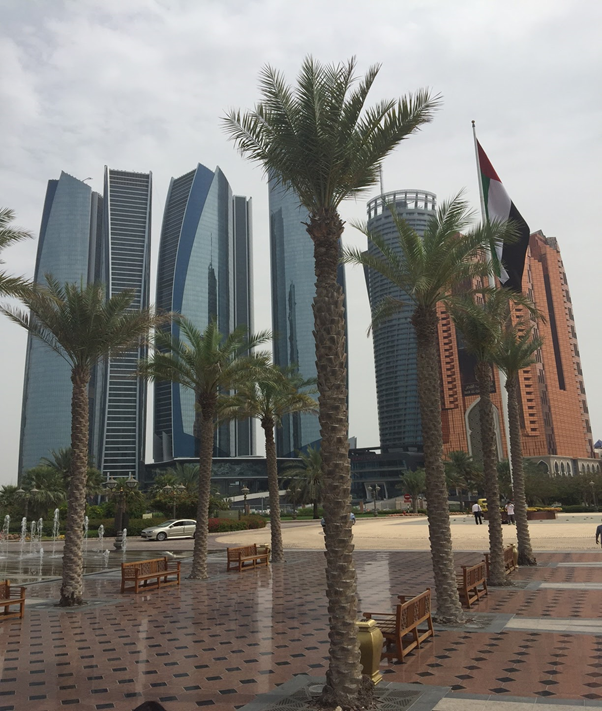 Abu Dhabi, foto e parole di una napoletana (emigrata e felice)