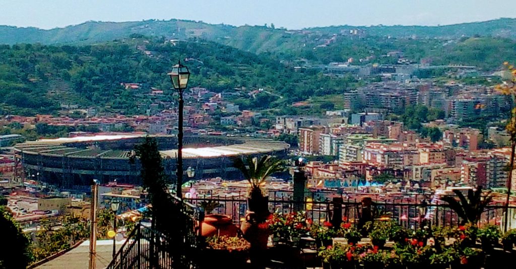 Lo stadio San Paolo fotografato da via Manzoni