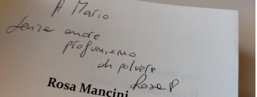 «Il contrario di tutto»: le poesie di Rosa Mancini prima, durante e dopo il lockdown [FOTO]