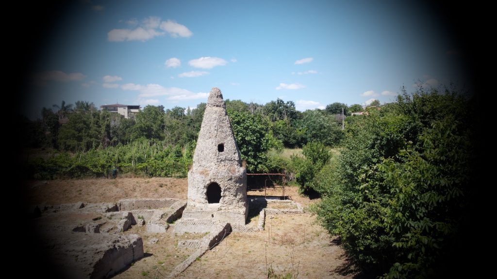 La Fescina di Quarto ripreso dal drone, un importante monumento funebre di età romana edificato tra l'età augustea e il I sec. d.C