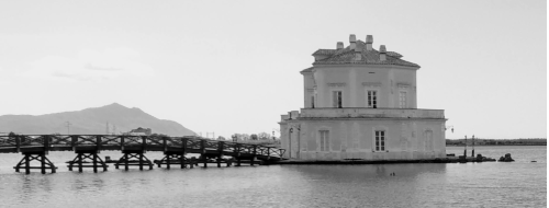 Casina Vanvitelliana al lago Fusaro: dove il drone non vola [FOTO]